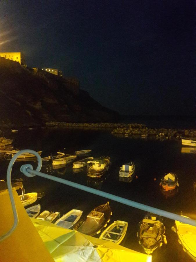 Ferienwohnung La Casa Di Titina Procida Exterior foto