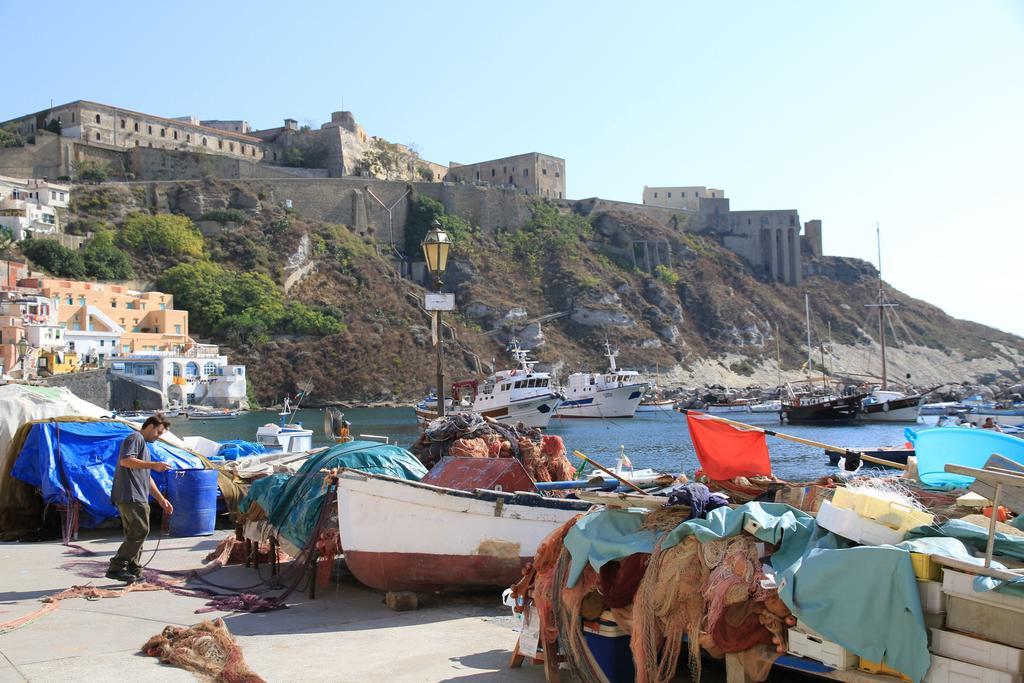 Ferienwohnung La Casa Di Titina Procida Exterior foto